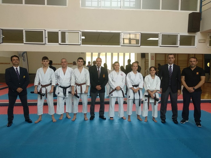 Excelentes resultados de los karatekas en los exámenes de cinturón negro