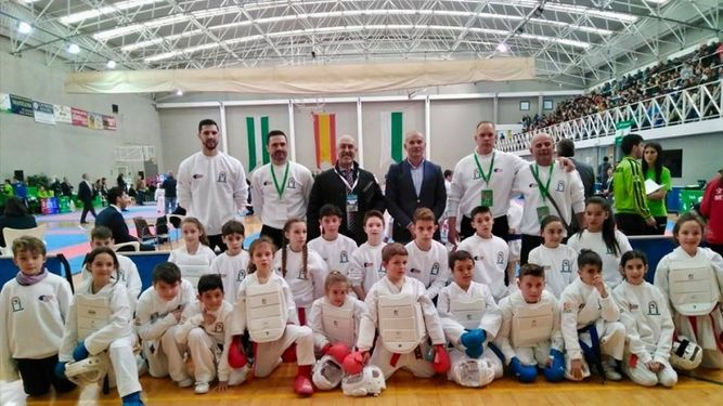 El kárate cordobés se cuelga cinco medallas en el Campeonato de Andalucía alevín, infantil y juvenil