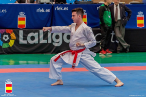 El karateca cordobés Juanmi Osuna se cuelga el bronce en la liga nacional de Karate