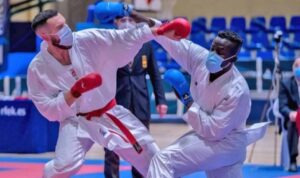 El Club Karate Paterna medalla de plata en la Liga Nacional Senior