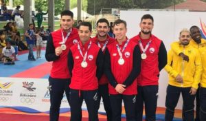 Equipo kumite masculino Chile, medalla de plata