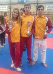 Tres medallas para los karatecas del Shotokan Tora en el Trofeo Junta de Castilla y León