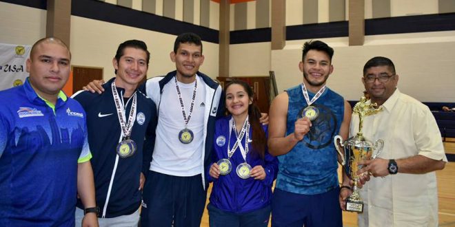 Karatecas salvadoreños terminan en el tercer lugar de la Copa Kume