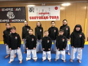 Diez deportistas del Shotokan Tora participarán en el regional