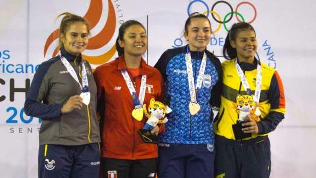 La cordobesa Valentina Castro, medalla de bronce en karate