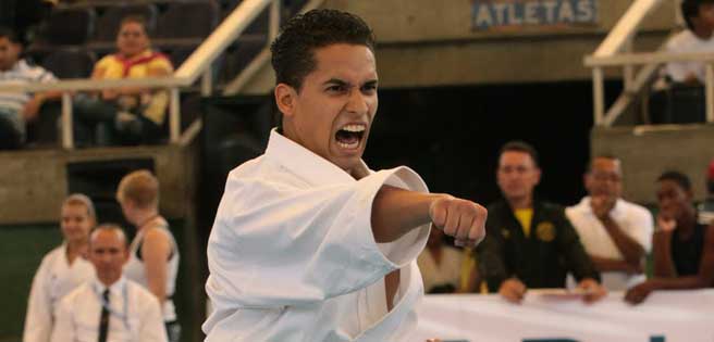 La crisis lleva al karateca Cleiver Casanova a pedir dinero para disputar torneo en París