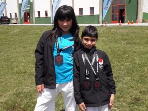 Tres oros para los deportistas del Shotokan Tora en Negreira