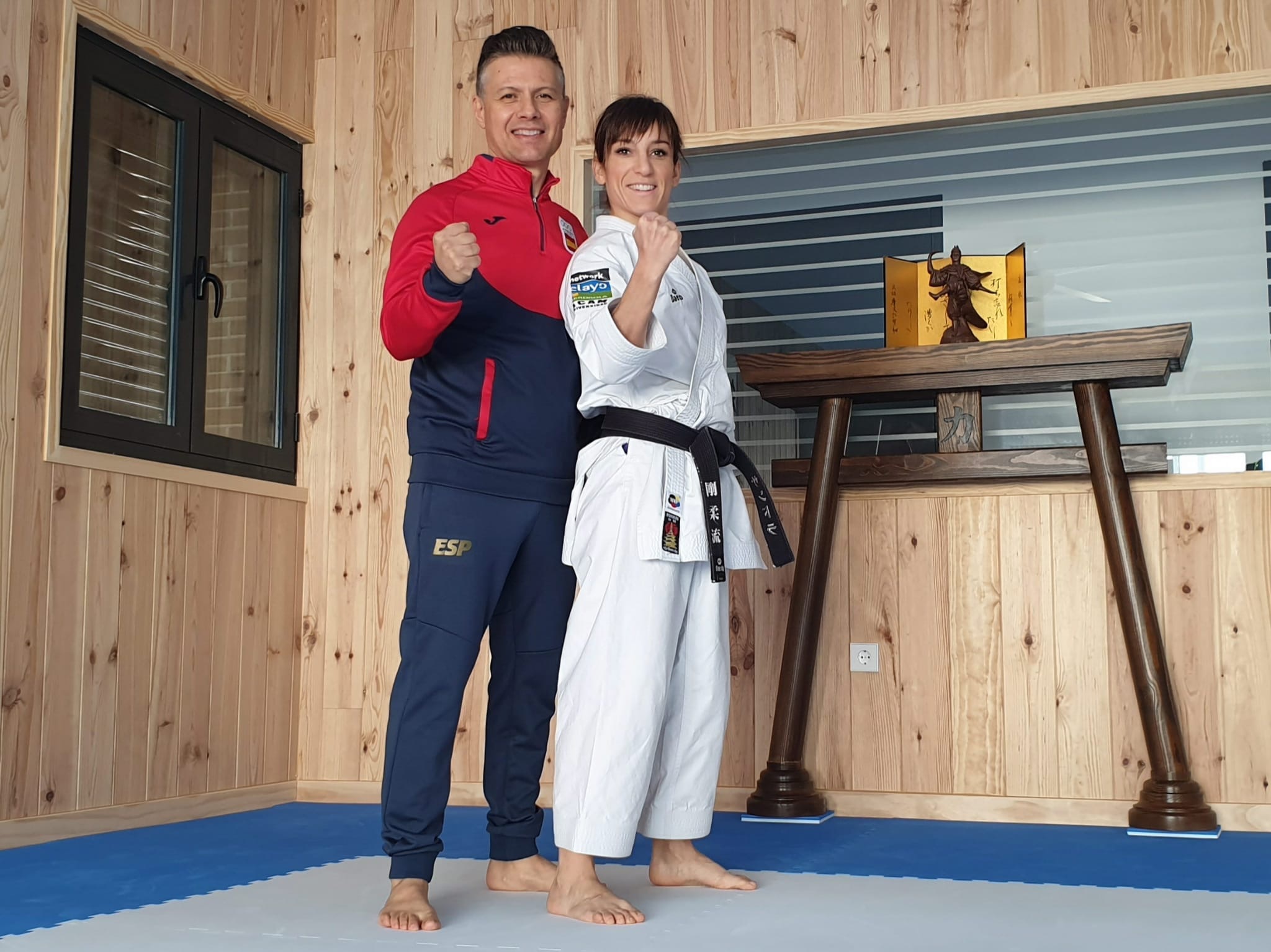 Sandra Sánchez prepara el Europeo de karate en el tatami de su casa