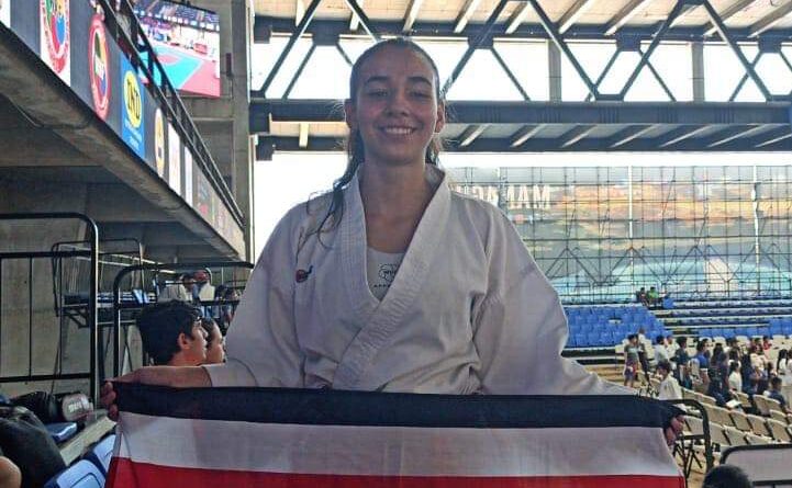 Palmareña es campeona centroamericana de Karate