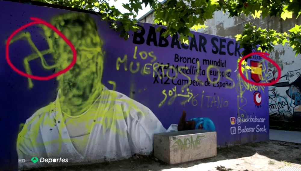 El Ayuntamiento restaura el mural dedicado al karateca Babacar Seck, tras aparecer pintadas racistas