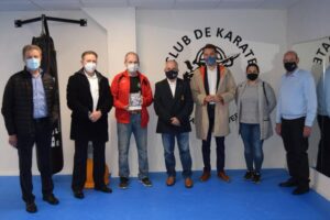 La Federación Extremeña de Karate homenajea a Isidoro Castillo