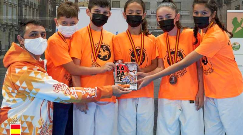 Gran éxito de los alumnos del Club Karate Tomás Herrero de Torrejón