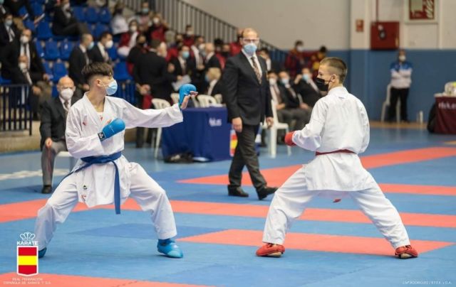 Dos oros y tres bronces para karatecas provinciales en el Campeonato Nacional