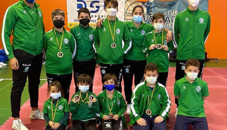 El Club de Karate Nintai de Águilas consigue 7 medallas en el Campeonato Regional de las categorías infantiles