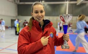 Tania Fernández vuelve reeditando su título como campeona autonómica