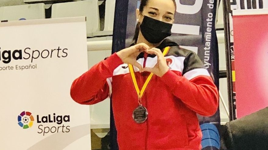 Histórica plata para Paola García Lozano en la Liga Nacional de Karate senior